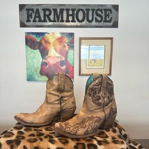 Corral Cowgirl Booties